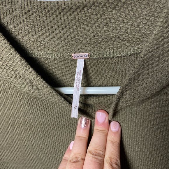 ⭐️Sold⭐️Free people switch it up thermal - Picture 3 of 6